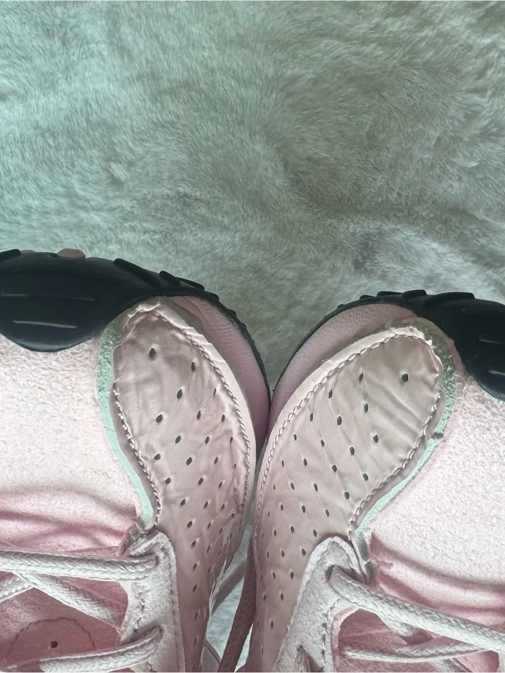 Nike Women's Light Pink Suede Lace-Up Sneakers never worn